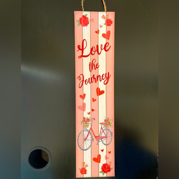 COPY - EMBELLISHED VERTICAL GLITTERED “LOVE THE JOURNEY” WALL DECOR LARGE SIGN - Picture 3 of 6